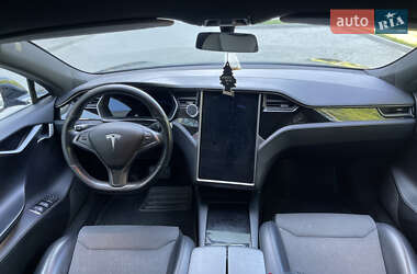 Ліфтбек Tesla Model S 2019 в 