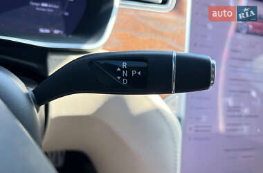 Ліфтбек Tesla Model S 2016 в 