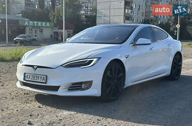 Tesla Model S 2018