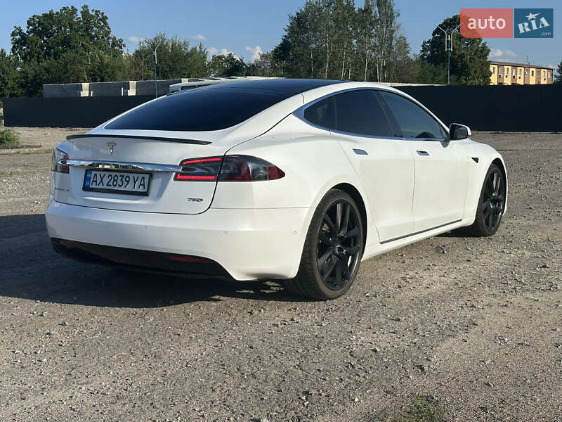Лифтбек Tesla Model S 2018 в Харькове