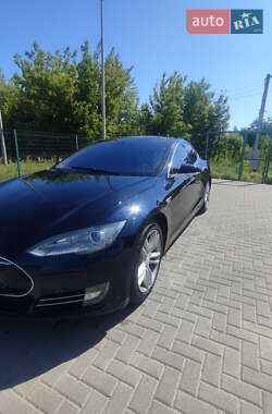 Tesla Model S 2013