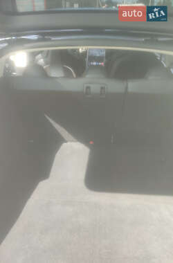 Лифтбек Tesla Model S 2013 в 