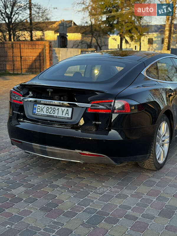 Ліфтбек Tesla Model S 2014 в Сарнах фото 9 Ліфтбек Tesla Model S 2014 в Сарнах