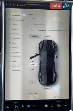 Лифтбек Tesla Model S 2014 в 