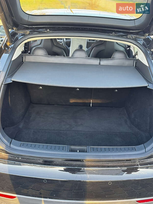 Ліфтбек Tesla Model S 2014 в Сарнах фото 27 Ліфтбек Tesla Model S 2014 в Сарнах