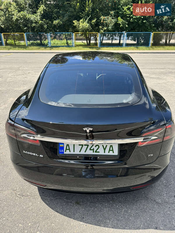 Лифтбек Tesla Model S 2017 в Белой Церкви