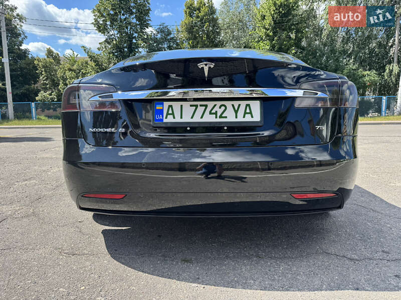 Лифтбек Tesla Model S 2017 в Белой Церкви