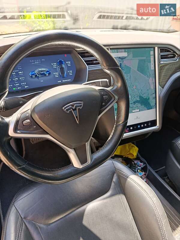 Ліфтбек Tesla Model S 2015 в Конотопі фото 12 Ліфтбек Tesla Model S 2015 в Конотопі