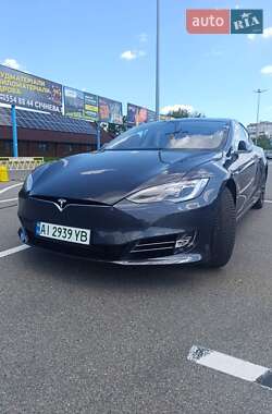 Лифтбек Tesla Model S 2018 в 