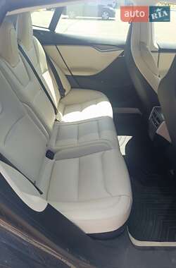 Лифтбек Tesla Model S 2018 в 