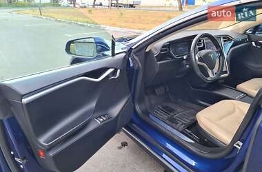 Лифтбек Tesla Model S 2016 в 