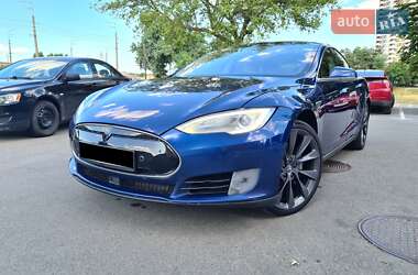 Tesla Model S 2016