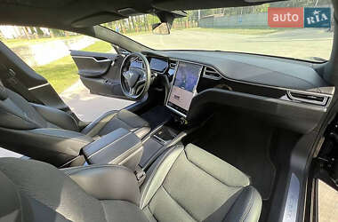 Ліфтбек Tesla Model S 2017 в 