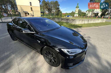 Ліфтбек Tesla Model S 2017 в 