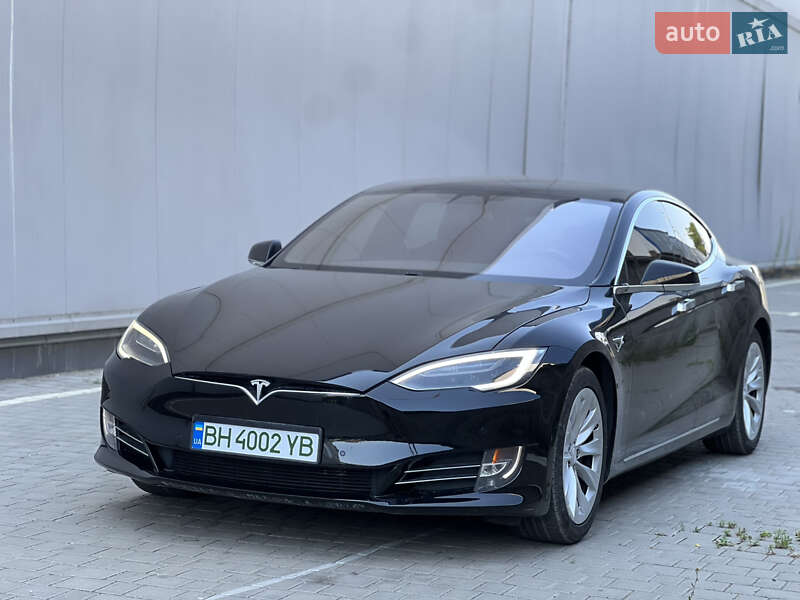 Tesla Model S 2017
