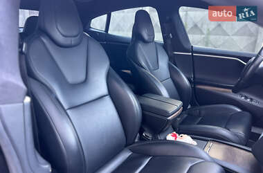 Лифтбек Tesla Model S 2017 в 