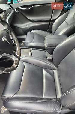 Лифтбек Tesla Model S 2018 в 
