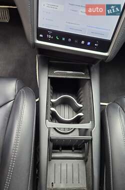 Лифтбек Tesla Model S 2018 в 