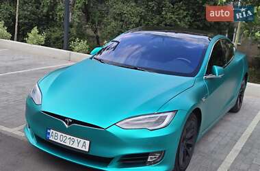 Tesla Model S 2018