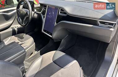 Лифтбек Tesla Model S 2014 в 