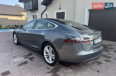 Лифтбек Tesla Model S 2013 в 