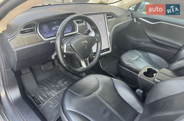 Лифтбек Tesla Model S 2013 в 