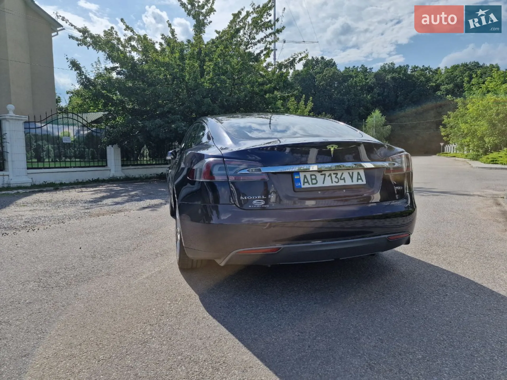 2015 Tesla Model S - мініатюра 16