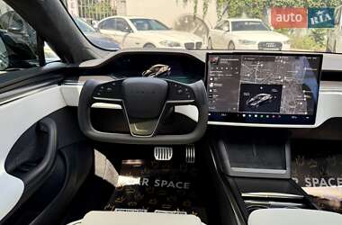 Лифтбек Tesla Model S 2021 в 