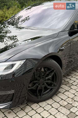 Лифтбек Tesla Model S 2021 в 