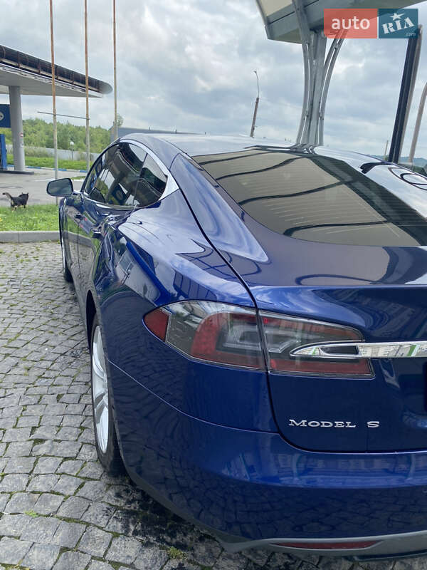 Лифтбек Tesla Model S 2015 в Хмельницком фото 13 Лифтбек Tesla Model S 2015 в Хмельницком