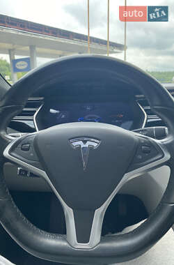 Лифтбек Tesla Model S 2015 в 