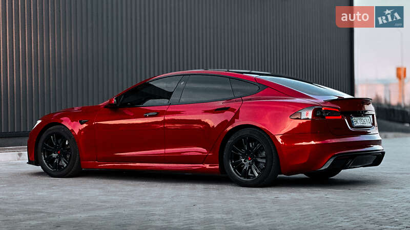 Лифтбек Tesla Model S 2020 в Ровно