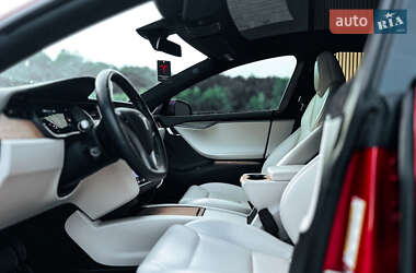 Лифтбек Tesla Model S 2020 в 