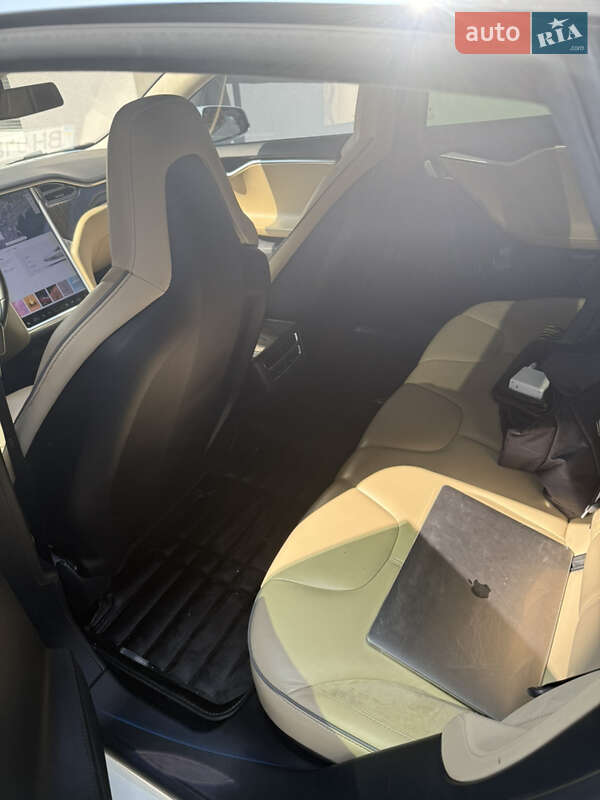 Лифтбек Tesla Model S 2013 в Одессе