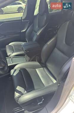 Ліфтбек Tesla Model S 2020 в 