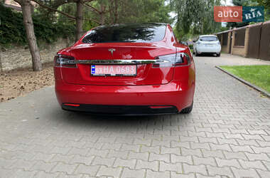 Лифтбек Tesla Model S 2016 в 