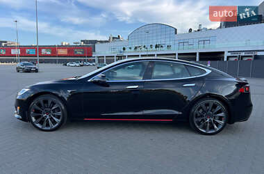 Лифтбек Tesla Model S 2020 в 