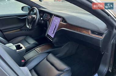 Лифтбек Tesla Model S 2020 в 