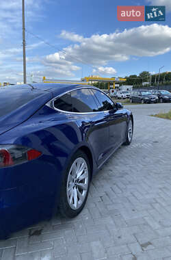 Лифтбек Tesla Model S 2016 в 