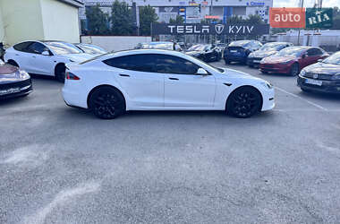 Лифтбек Tesla Model S 2021 в 