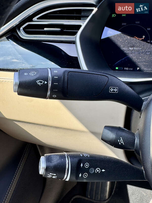 Лифтбек Tesla Model S 2015 в Кременчуге