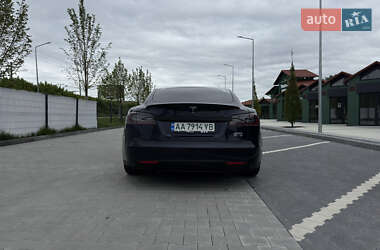 Tesla Model S 2014
