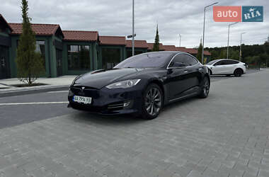 Лифтбек Tesla Model S 2014 в 