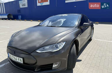 Tesla Model S 2014