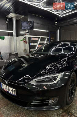 Лифтбек Tesla Model S 2018 в 