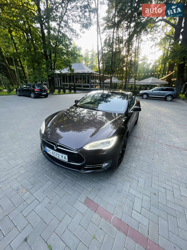 Ліфтбек Tesla Model S 2013 в Луцьку фото 14 Ліфтбек Tesla Model S 2013 в Луцьку