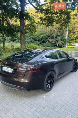 Лифтбек Tesla Model S 2013 в 