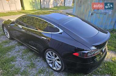 Лифтбек Tesla Model S 2013 в 