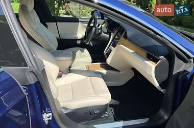 Лифтбек Tesla Model S 2020 в 