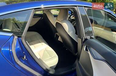 Лифтбек Tesla Model S 2020 в 